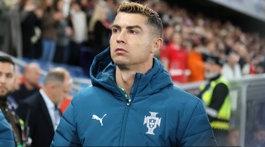 Ronaldo đang là tâm điểm bình luận của truyền thông Bồ Đào Nha sau vụ bỏ tập trung ĐTQG giữa lúc Nations League đang diễn ra. Ảnh: A Bola