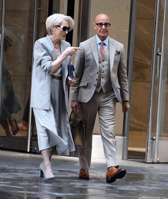 "Tủ đồ" The Devil Wears Prada 2 lên sàn đấu giá: Khi thời trang bước ra khỏi màn ảnh để làm việc thiện - Ảnh 7. "Tủ đồ" The Devil Wears Prada 2 lên sàn đấu giá: Khi thời trang bước ra khỏi màn ảnh để làm việc thiện - Ảnh 7.