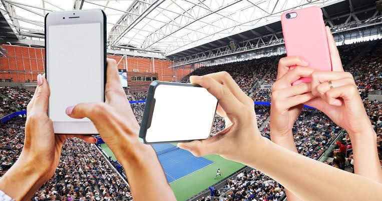 100 influencer được mời dự US Open gây tranh luận về "văn hóa ứng xử" trong quần vợt - Ảnh 1. 100 influencer được mời dự US Open gây tranh luận về "văn hóa ứng xử" trong quần vợt - Ảnh 1.