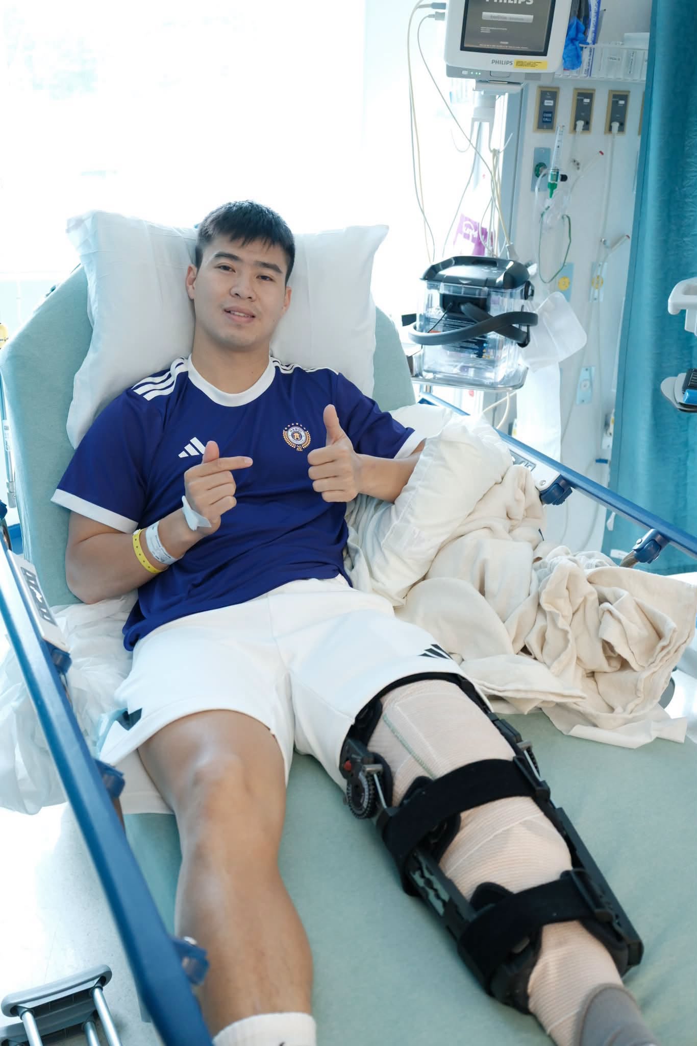 Tin nóng bóng đá Việt hôm nay 5/9: U20 Việt Nam quyết tâm trước trận gặp U20 Iran; Duy Mạnh cập nhật tình hình chấn thương tại Mỹ - Ảnh 2.