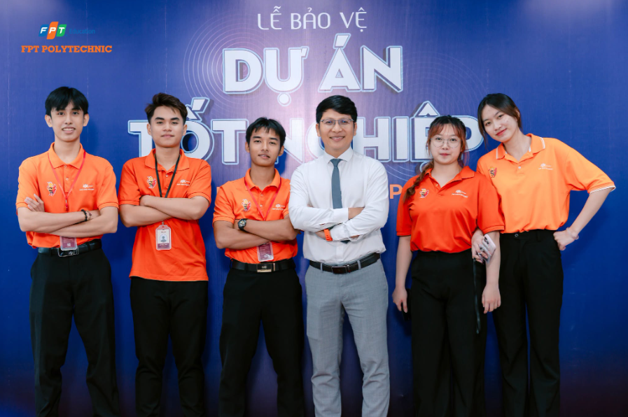 Sinh viên FPT Polytechnic tốt nghiệp từ những bài toán thật - Ảnh 1. Sinh viên FPT Polytechnic tốt nghiệp từ những bài toán thật - Ảnh 1.