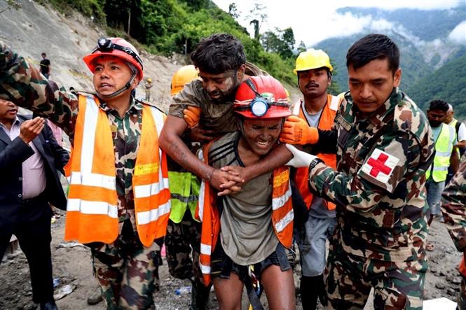 Giáo hội Phật giáo Việt Nam kêu gọi ủng hộ các nạn nhân bị lũ quét tại biên giới Nepal và Trung Quốc - Ảnh 1. Giáo hội Phật giáo Việt Nam kêu gọi ủng hộ các nạn nhân bị lũ quét tại biên giới Nepal và Trung Quốc - Ảnh 1.