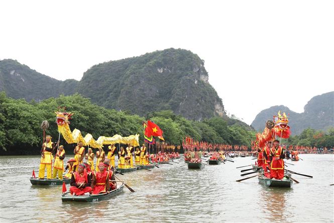 Bảo vệ lâu dài các giá trị nổi bật toàn cầu của di sản Tràng An - Ảnh 1. Bảo vệ lâu dài các giá trị nổi bật toàn cầu của di sản Tràng An - Ảnh 1.