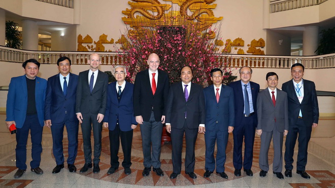Thủ tướng Nguyễn Xuân Phúc tiếp Chủ tịch FIFA  Gianni Infantino