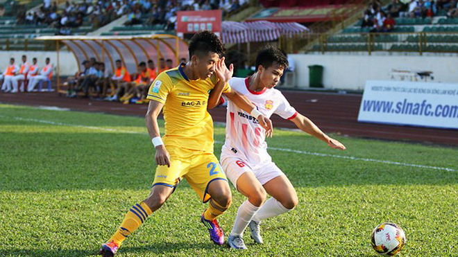 Video clip bàn thắng SLNA 0-1 Nam Định: Thầy trò HLV Văn Sỹ giành chiến thắng đầu tay