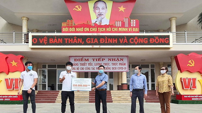 Quang Hải, Văn Hậu và những người bạn ủng hộ Đà Nẵng 300 triệu phòng chống dịch
