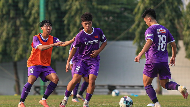 U23 Việt Nam hối hả tập luyện để đá giải Đông Nam Á