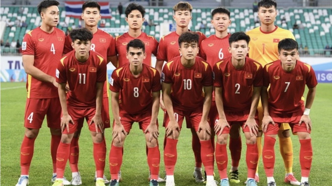 Văn Toản bị trật khớp ngón tay, dễ chia tay VCK U23 châu Á