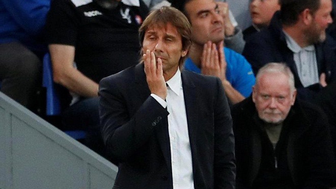 TIẾT LỘ: Mảnh giấy chiến thuật của Conte giúp Chelsea cầm hòa 2-2 trước Roma
