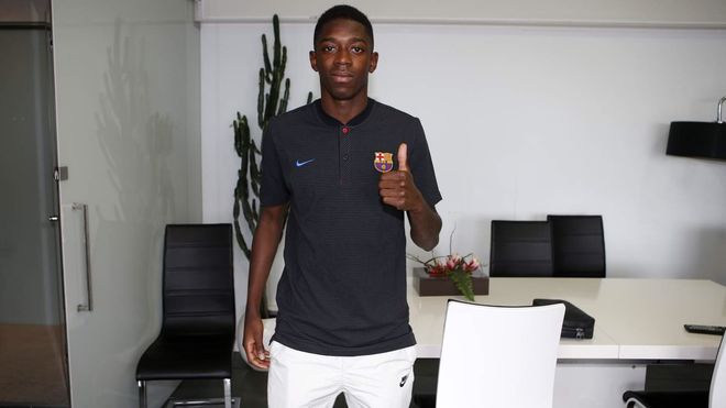 Dembele đã 'check-in' tại Camp Nou, chuẩn bị ra mắt Barca