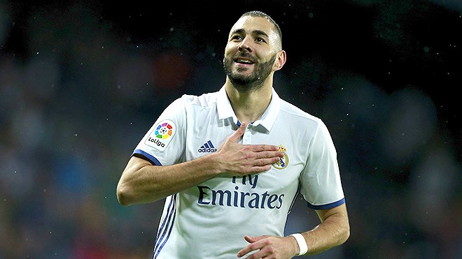 Benzema: ‘Ronaldo ích kỷ hơn tôi nhiều. Đá cạnh anh ấy tôi như chẳng làm được gì'