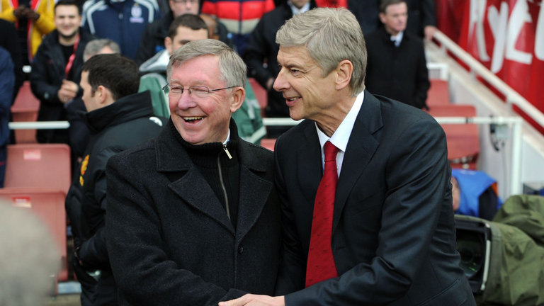 Arsene Wenger vs Alex Ferguson: Bao giờ, 'Giáo sư' mới sánh ngang được Sir Alex?