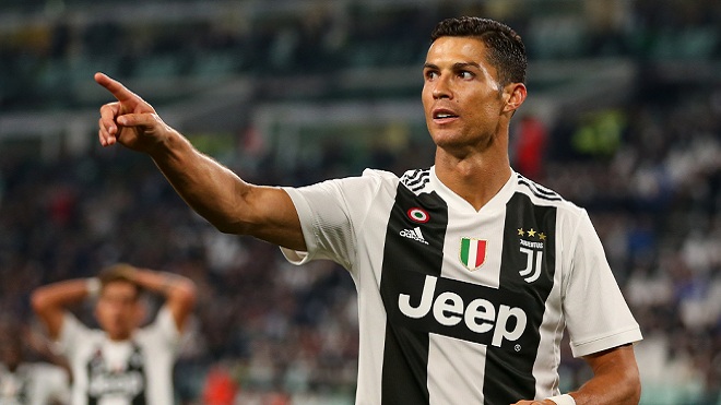 Ronaldo nâng tầm Juventus, cứu Serie A, cực kỳ đẳng cấp. Dễ hiểu fan Real vẫn gọi tên Ronaldo