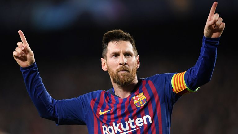Chủ tịch Barca: 'Messi chỉ đang đối đầu với chính bản thân. Cậu ấy ở một chiều không gian khác'