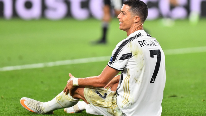 Juventus 2-1 Lyon (chung cuộc 2-2): Chỉ Ronaldo tỏa sáng là không đủ