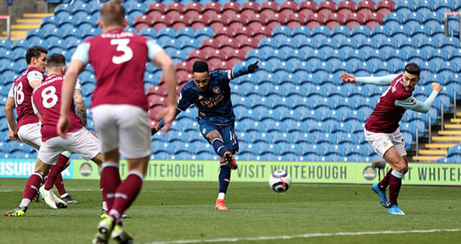 Burnley 1–1 Arsenal, Kết quả bóng đá Anh, Bảng xếp hạng Ngoại hạng Anh vòng 27, ket qua bong da hom nay, bảng xếp hạng bóng đá Anh, kết quả Arsenal đấu với Burnley