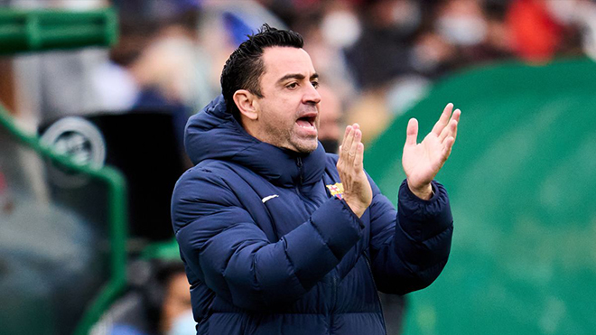 Xavi đã lập tức thay đổi Barca thế nào?