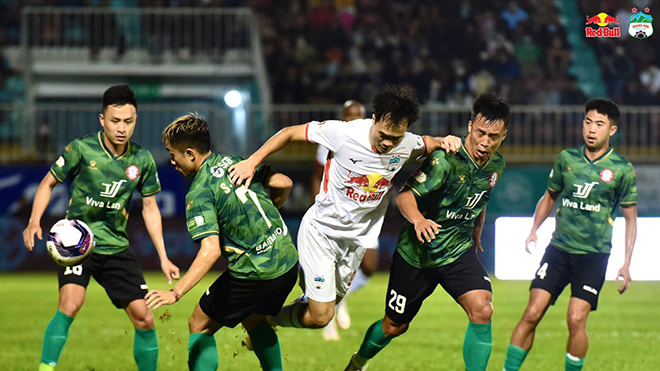 Kết quả V-League 2022: HAGL tiếp tục gây thất vọng, SLNA cầm chân Hà Tĩnh