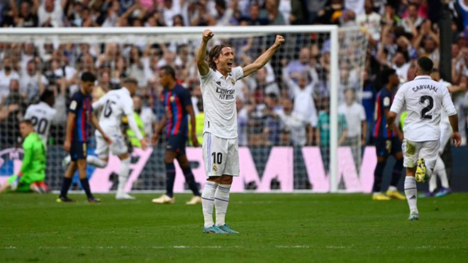 Real Madrid 3-1 Barca: Thắng Kinh điển, Los Blancos chiếm ngôi đầu bảng