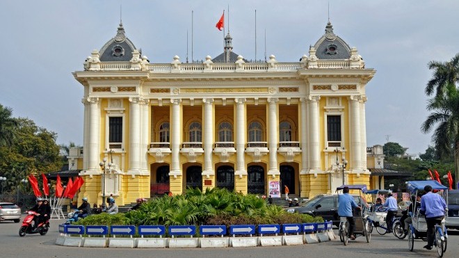 Tour tham quan Nhà hát Lớn Hà Nội: Hy vọng thì nhiều, nhưng vé bán bao nhiêu?