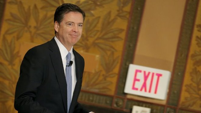 Gần nửa dân Mỹ tin cựu Giám đốc FBI Comey hơn Tổng thống Donald Trump