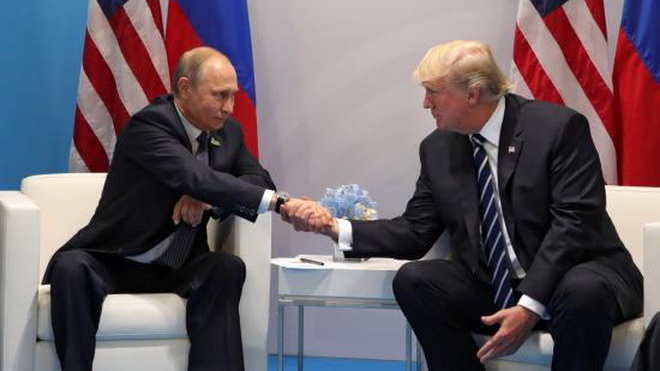 Điện Kremlin và Nhà trắng đều 'điên tiết' với 'bữa tối bí mật' Trump-Putin