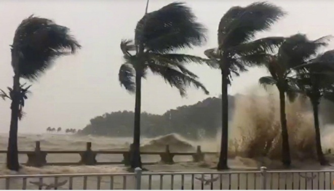 Xuất hiện bão Pakhar gần biển Đông, cả nước mưa rào và dông