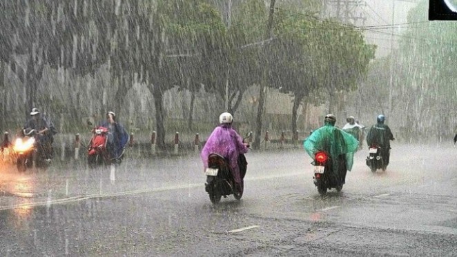 Dự báo thời tiết: Nhiều nơi mưa rất to, cảnh báo mưa dông mạnh ở Vịnh Bắc Bộ