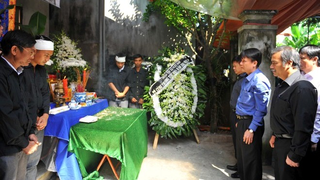 Xúc động Lễ tang phóng viên TTXVN Đinh Hữu Dư tại Ninh Bình