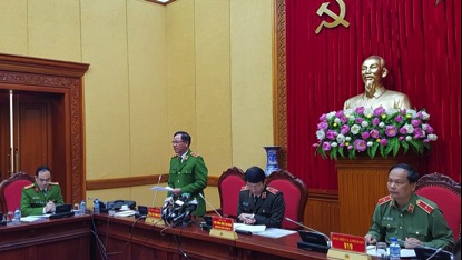 Trung tướng Trần Văn Vệ: Ít nhất đến năm 2020 mới bỏ sổ hộ khẩu giấy