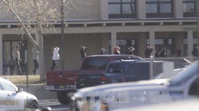 VIDEO: Nổ súng tại trường học ở Mỹ, 3 người thiệt mạng, hàng chục người bị thương