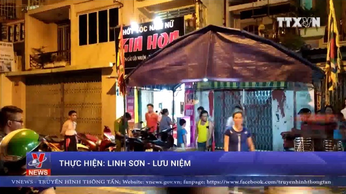 VIDEO bắt khẩn cấp bảo vệ tổ dân phố cứa cổ sát hại bé trai 6 tuổi