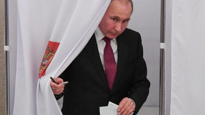 Tổng thống Nga Vladimir Putin phản ứng lại câu hỏi về ý định tranh cử năm 2030