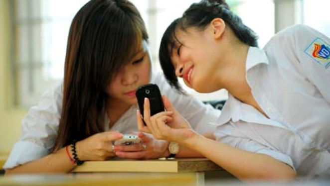Hà Nội quy định sử dụng điện thoại, mạng xã hội facebook với học sinh