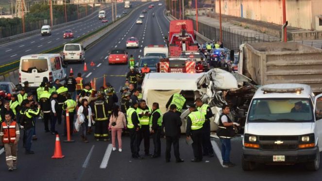 Tai nạn đường bộ thảm khốc tại Mexico