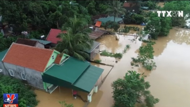 VIDEO: 8 người chết và mất tích do mưa lũ sau bão số 4