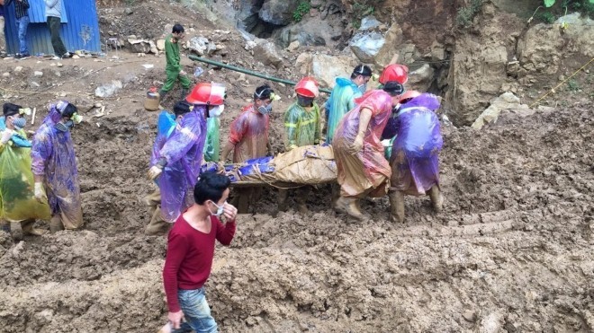 Vụ tai nạn sập hang khai thác vàng trái phép ở Hòa Bình: Đã tìm thấy một nạn nhân