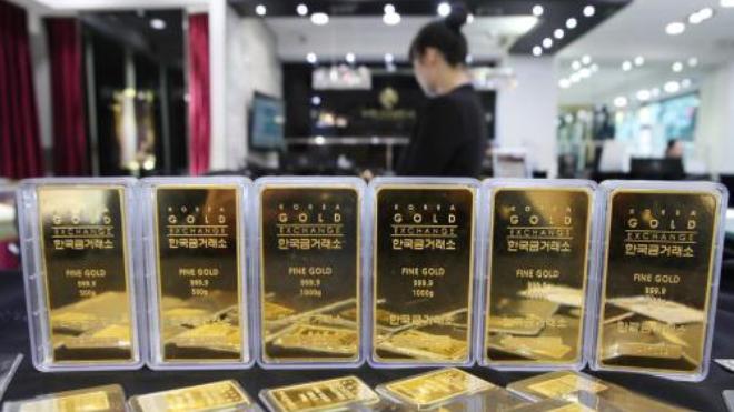Giá vàng châu Á giảm nhẹ phiên cuối năm 2018
