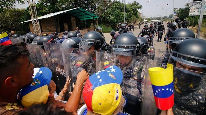 Mỹ kéo dài lệnh trừng phạt chống Venezuela