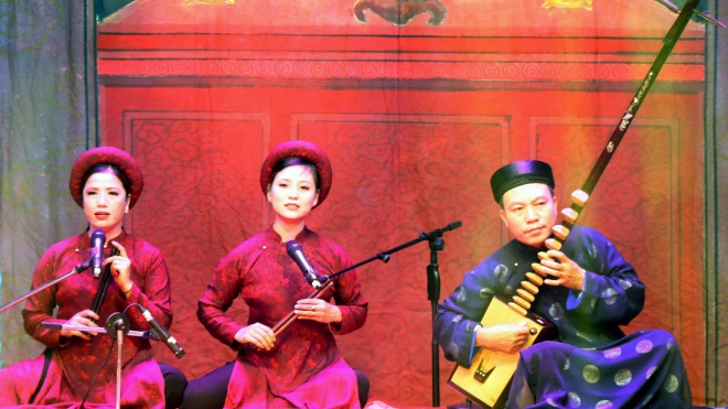 Tạo sức sống cho các di sản văn hóa phi vật thể quốc gia ca trù, hội Gióng, hát và múa Ải Lao