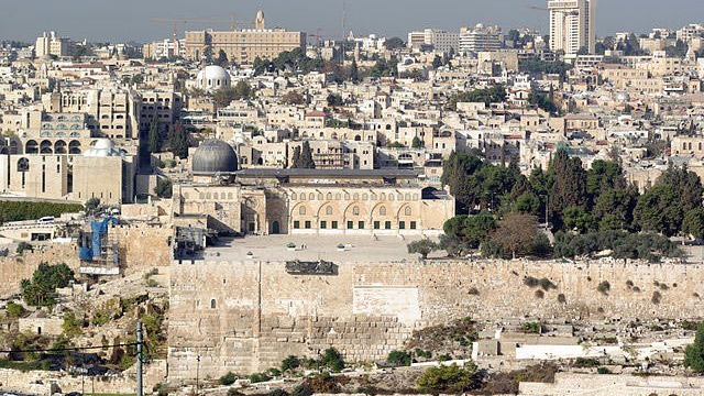 Israel phát hiện bộ dấu bằng đá 2.600 năm tuổi khắc tên Kinh thánh