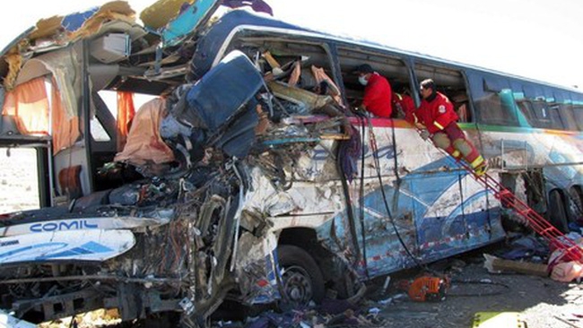 Hàng chục người chết cháy trong xe buýt ở Peru