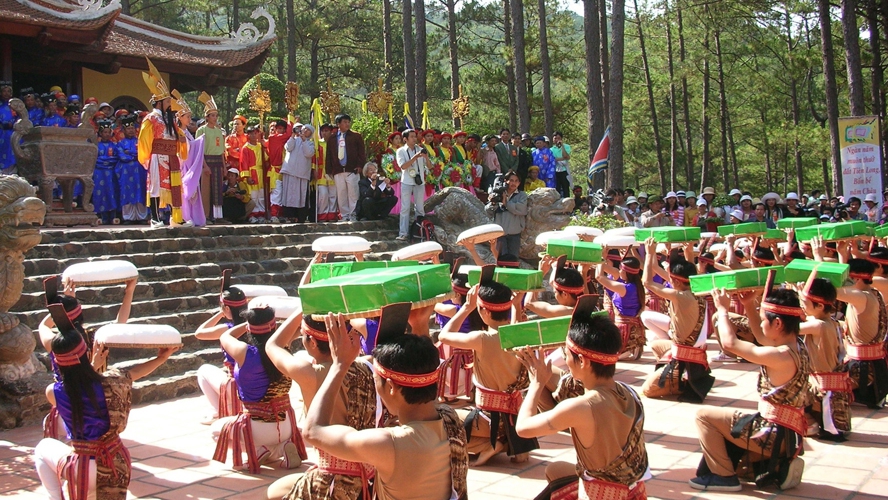 Giỗ tổ Hùng Vương - Lễ hội Đền Hùng 2019: Nơi hội tụ 'con cháu Lạc Hồng'