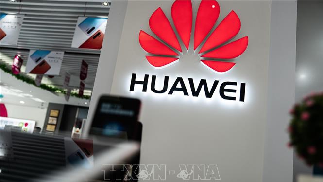 Các nghị sĩ Mỹ tìm cách hỗ trợ các công ty viễn thông trong nước thay thế thiết bị Huawei