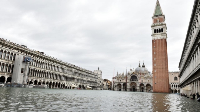 Tình trạng ngập lụt tại Venice, Italy ngày càng trầm trọng