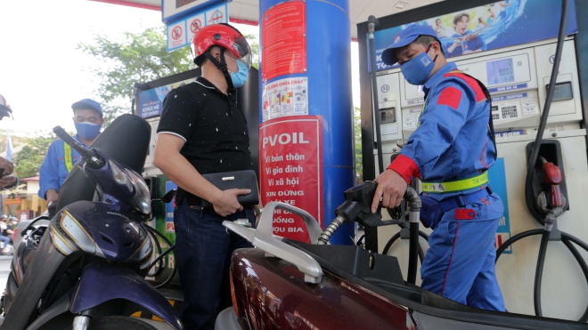 Giá xăng có thể tăng mạnh, đảm bảo nguồn cung xăng dầu