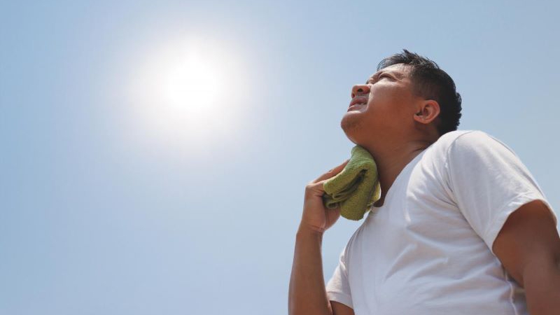 Bảo vệ sức khỏe, tránh đột quỵ mùa nắng nóng