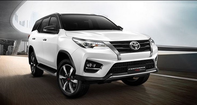 Toyota tặng gói bảo hiểm vỏ xe và phụ kiện cho khách mua Innova  Báo điện  tử VnMedia  Tin nóng Việt Nam và thế giới