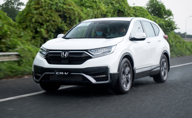 Hơn 1.000 khách xếp hàng nhận CR-V mới