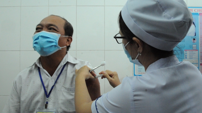Huy động tổng lực triển khai tiêm chủng vaccine Covid-19 đảm bảo an toàn tối đa cho người dân